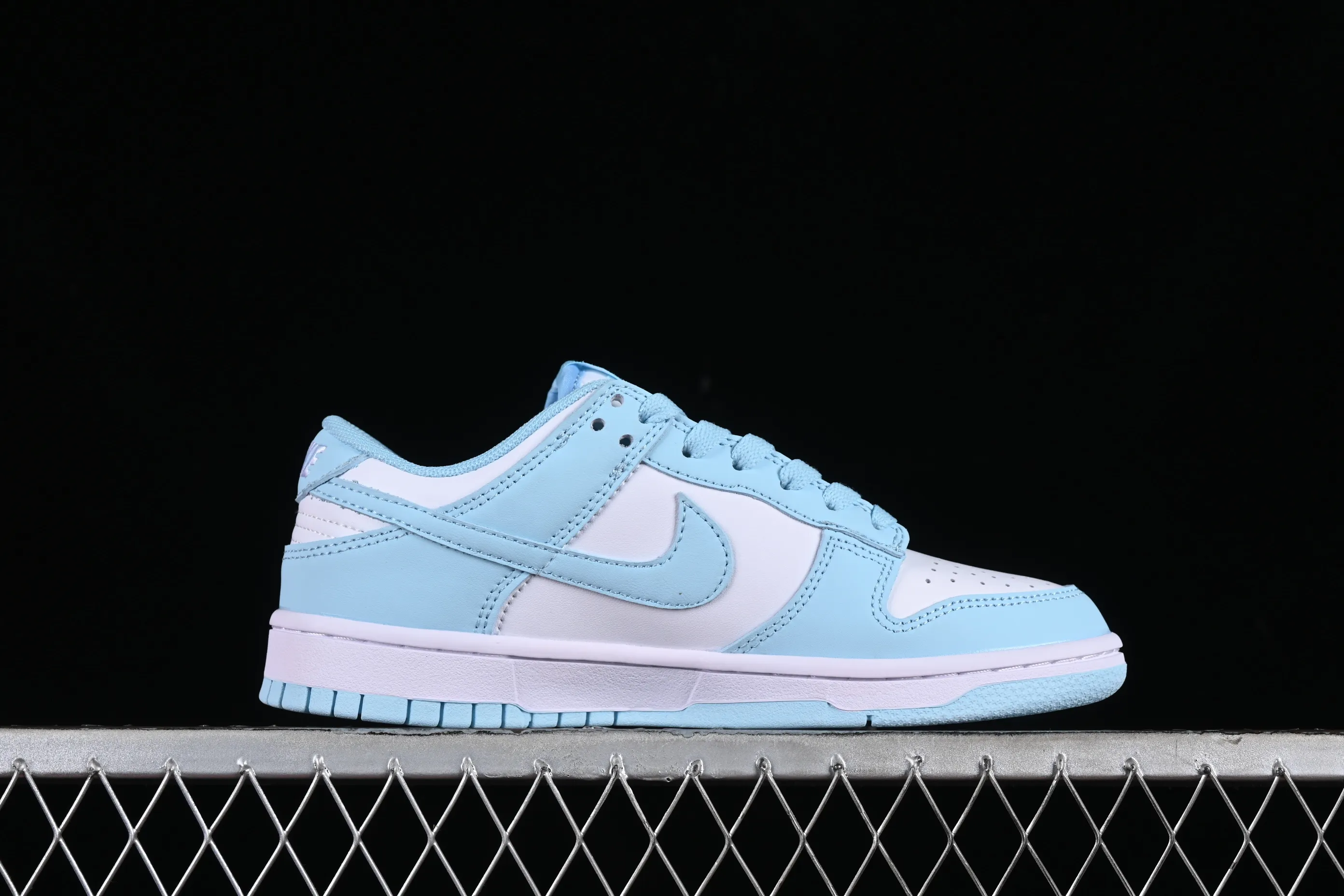 All categories Nk SB Dunk series Nk SB Dunk Low low-top sneakers Nk Dunk Low Retro ice blue color SB low-top casual sneakers DV0833-104